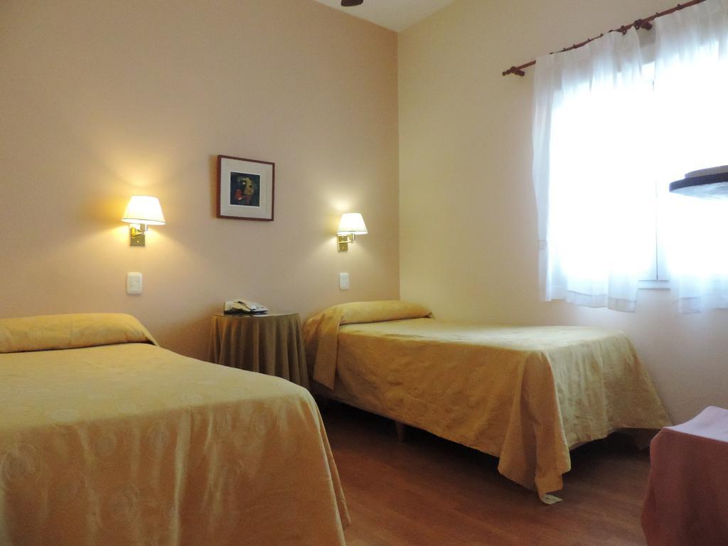 Hotel Galicia تريليو الغرفة الصورة